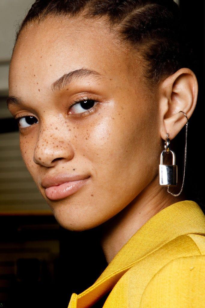 How to Minimize Your Pores: The Best Tips, Treatments, and Products According to Dermatologists