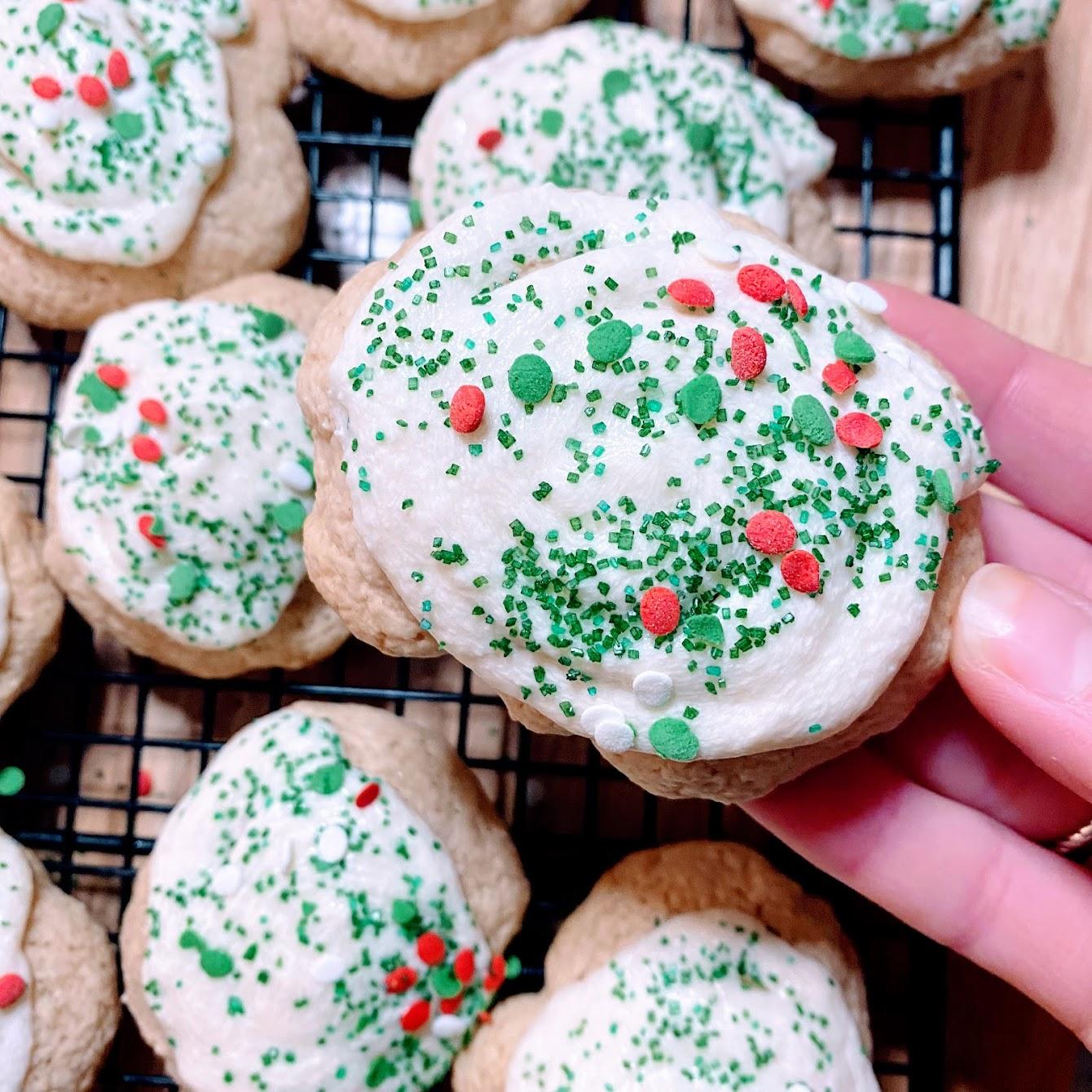 calories in a frosted sugar cookie