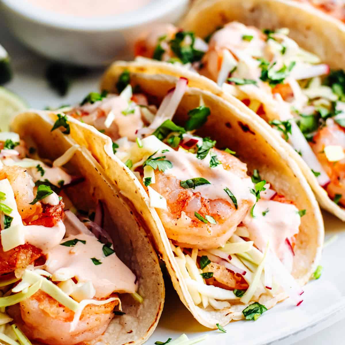 calories in shrimp tacos flour tortillas