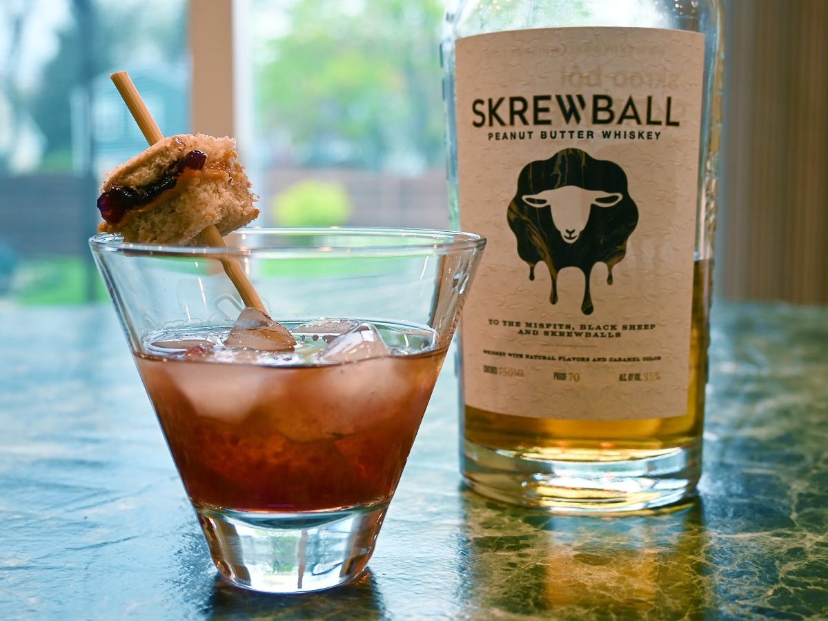 calories in skrewball peanut butter whiskey