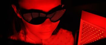 Red Light Therapy and Cryotherapy: The Benefits and Risks