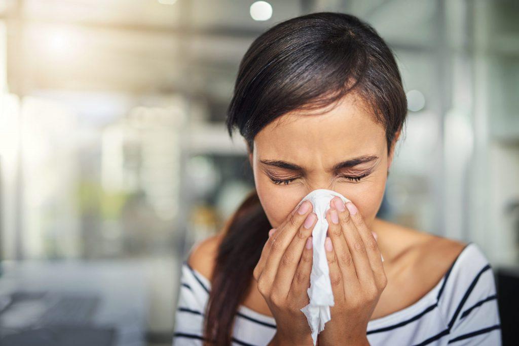 does brushing your teeth help a sore throat