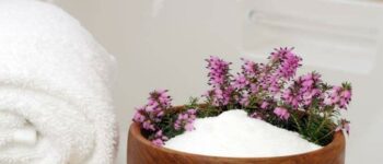 Try Epsom salt bath to get relief from period cramps