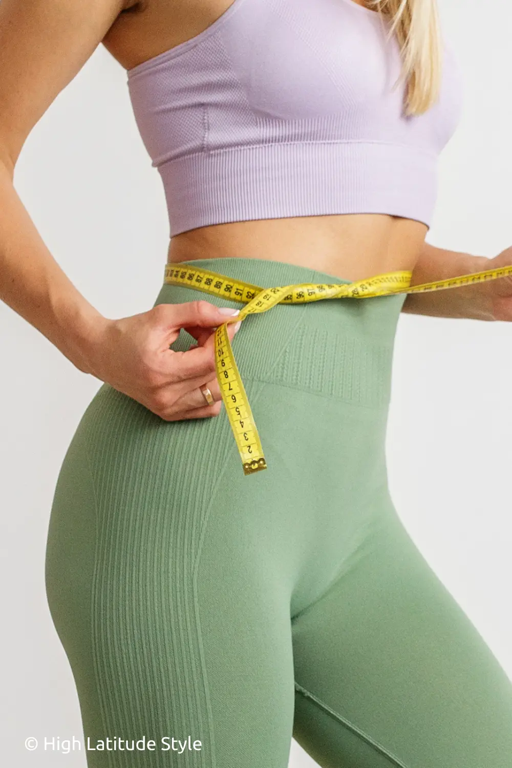 how many inches does your waist fluctuate in a day