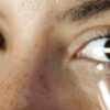 What Are the Effects of Wearing One Contact Lens?