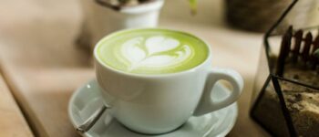 Matcha Latte vs Chai Latte: Comprehensive Beverage Showdown