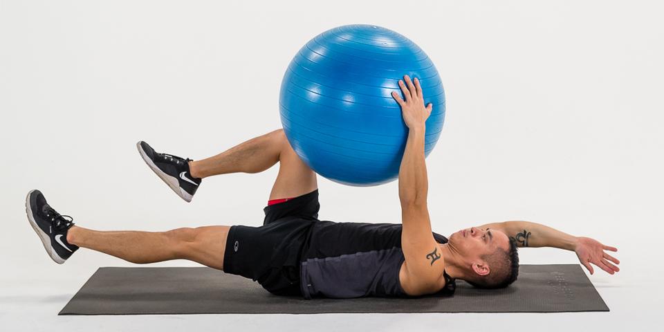 russian twist on stability ball