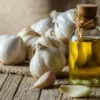 ¿Conoces los beneficios del aceite de ajo para la salud?