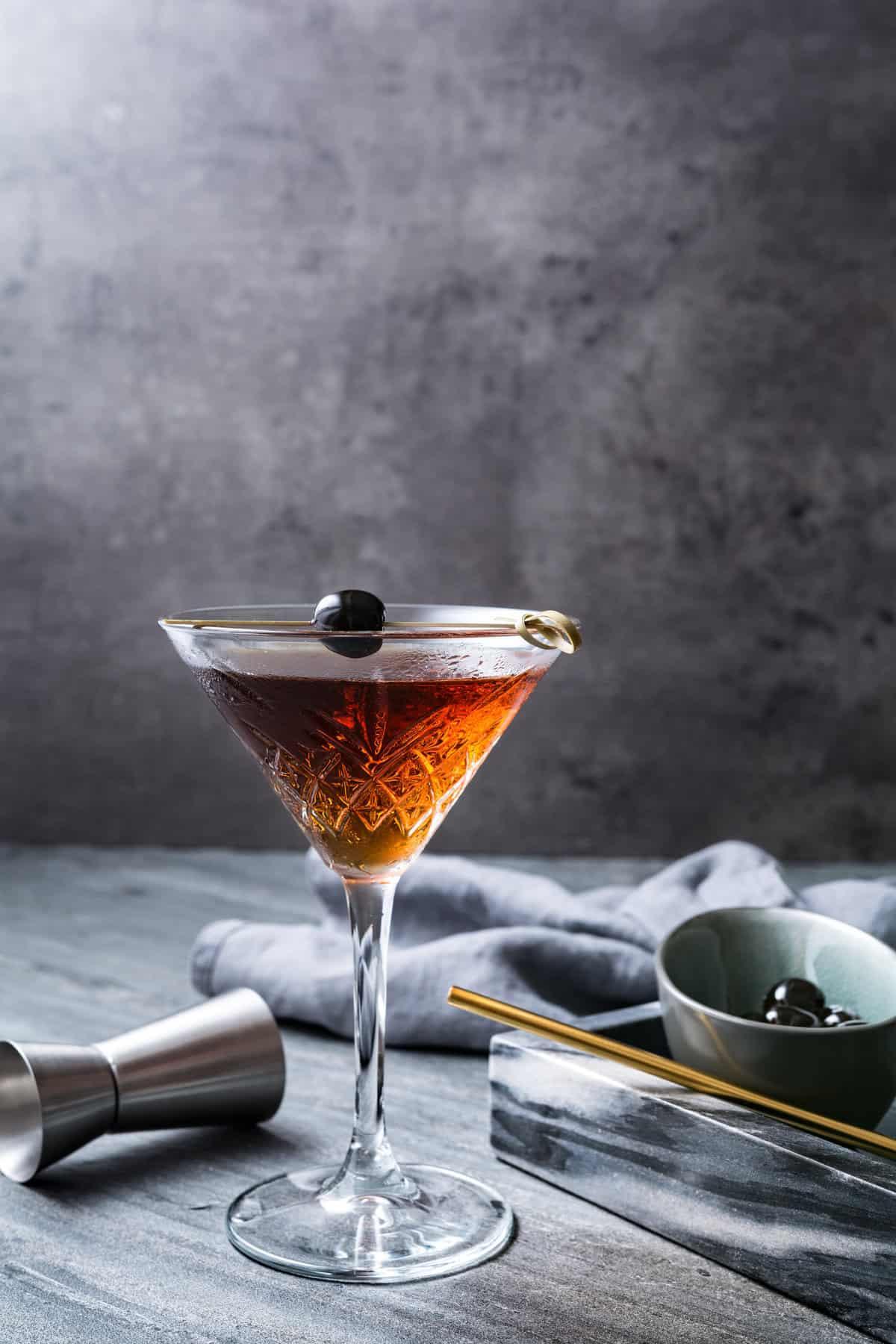 calories in a manhattan cocktail