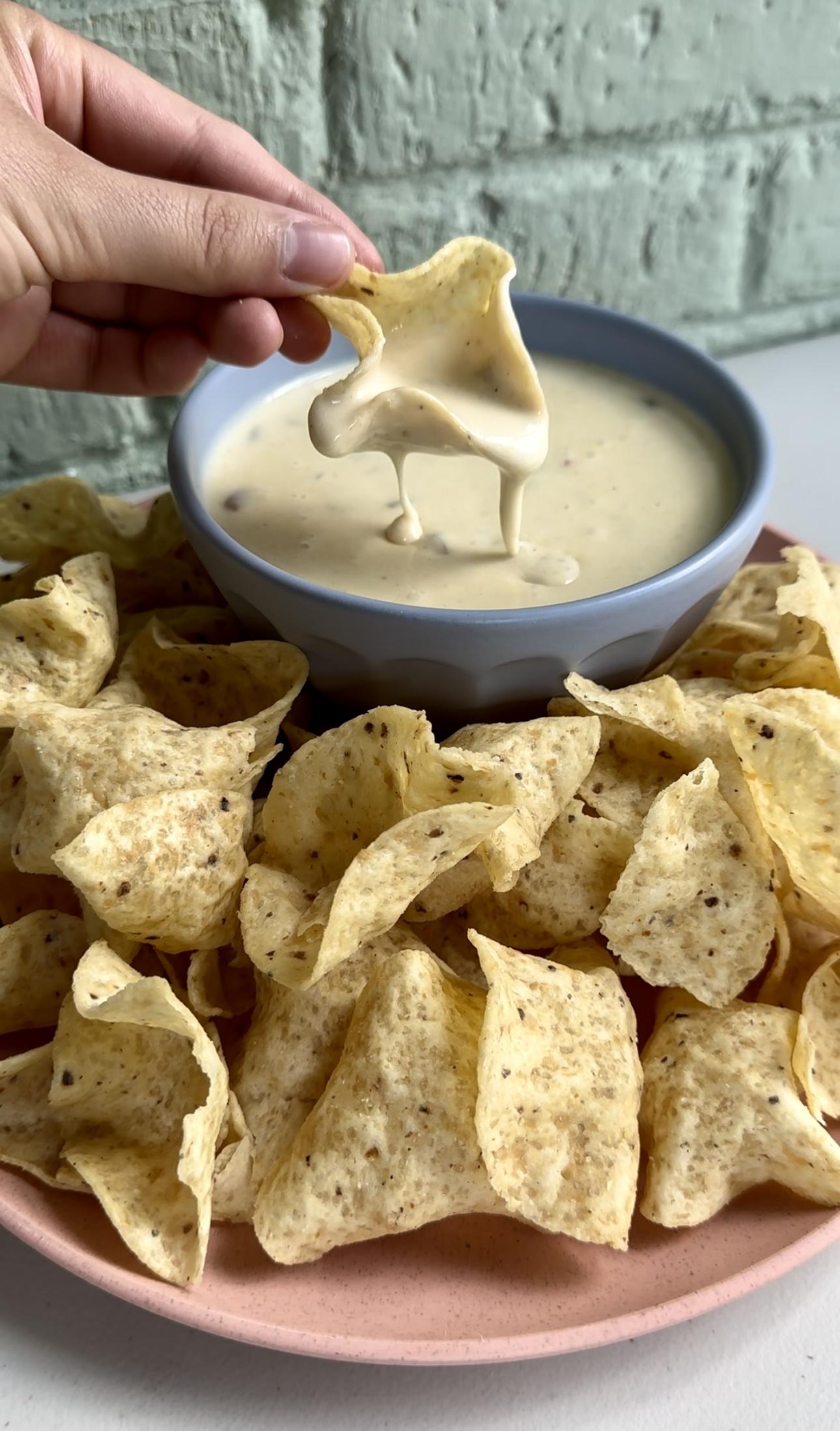 calories in mexican cheese dip