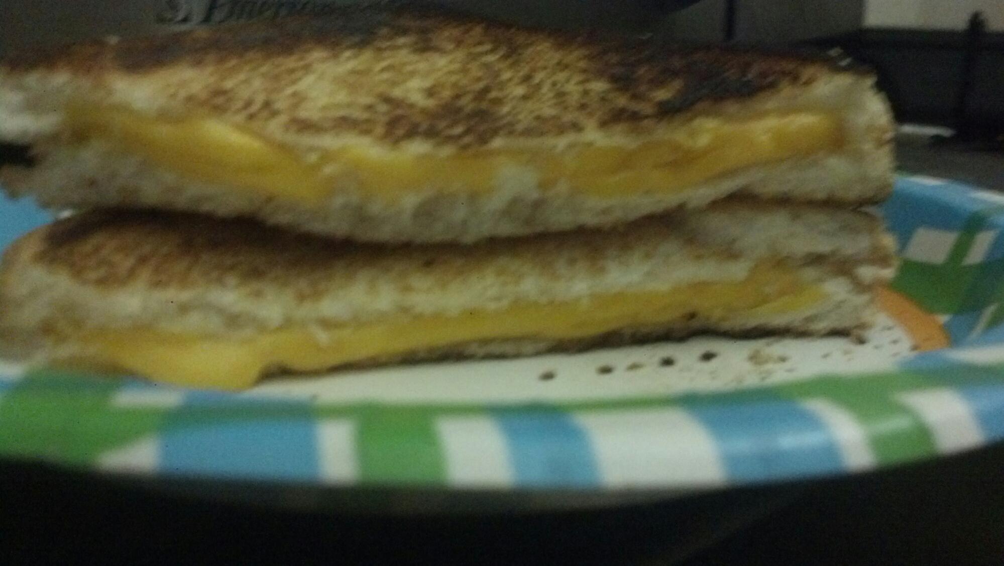 can diabetics eat grilled cheese sandwiches