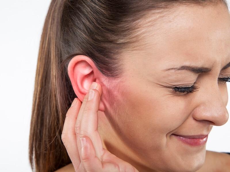 can you wear a hearing aid with an ear infection