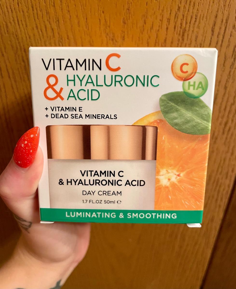 edom vitamin c and hyaluronic acid