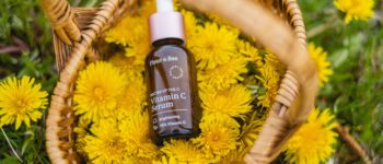 A Natural Vitamin C Serum Without Hyaluronic Acid