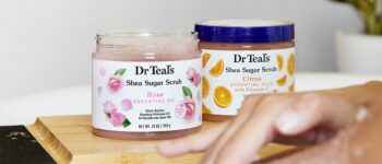 You Exfoliate Your Face, But What About Your Butt? Here’s Why the Editor-Favorite Dr Teal’s Body Scrub Is a Must-Have