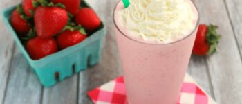 Skinny Starbucks Strawberries and Cream Frappuccino