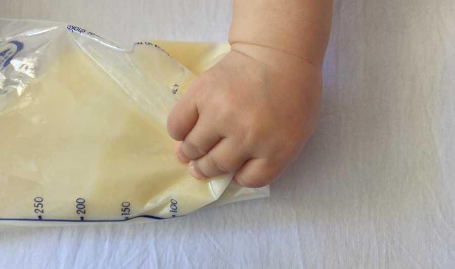 what happens if there are air bubbles in frozen breast milk