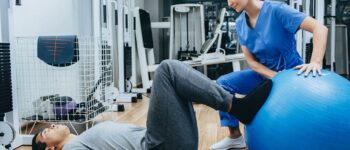 Sports Medicine vs. Physical Therapy: What’s Best For You?